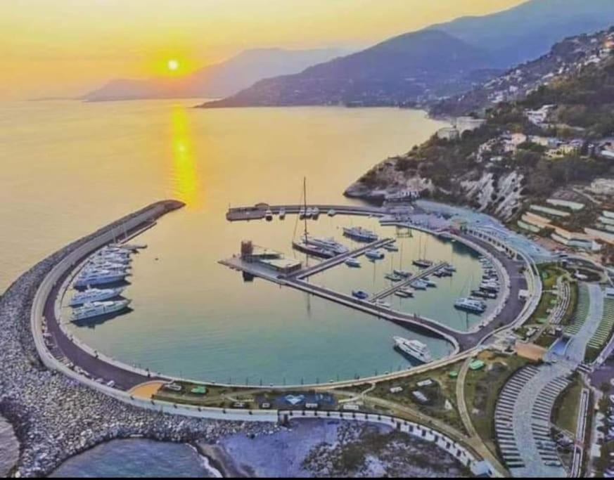 Alma Casa Vacanze Codice Citra 008065 Lt 0282 Ventimiglia Luaran gambar
